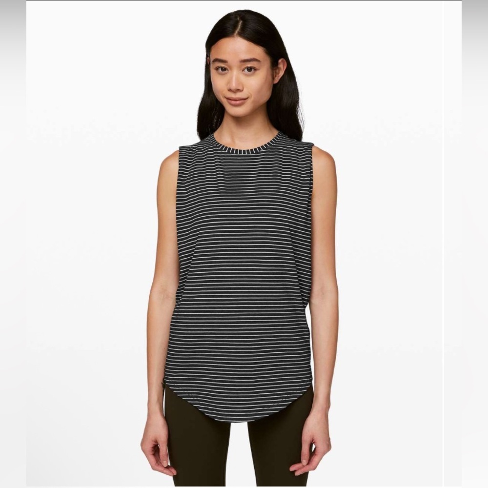 Lululemon Brunswick Muscle Tank
Modern Stripe Heathered Black White
